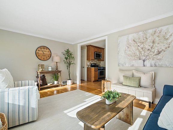 5th image of 145 Westwood Drive