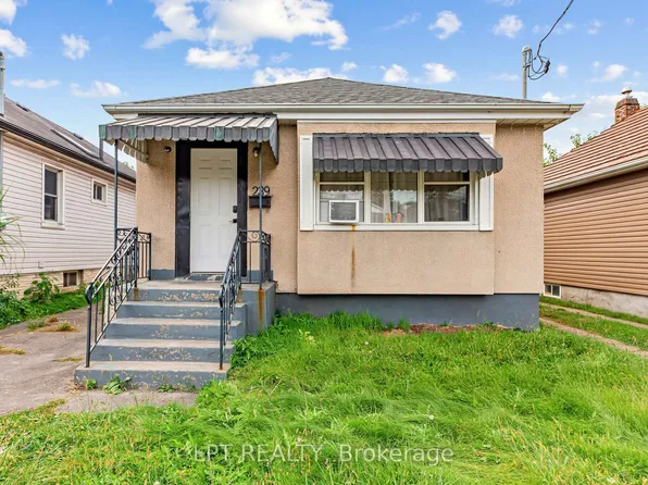 239 Vine St, Saint Catharines, ON L2M 4S9