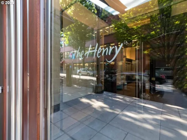 1025 NW Couch St Unit 1415, Portland, OR 97209