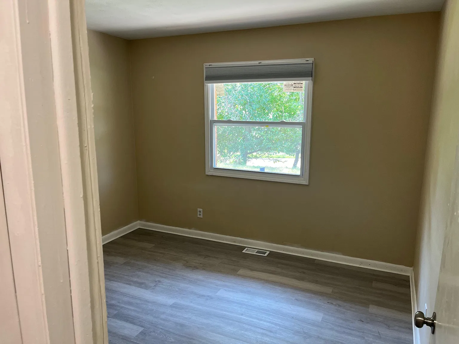 2 bed, 700 sqft, $1,025 — Photo 4