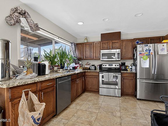 3rd image of 3939 W CHOLLA Street