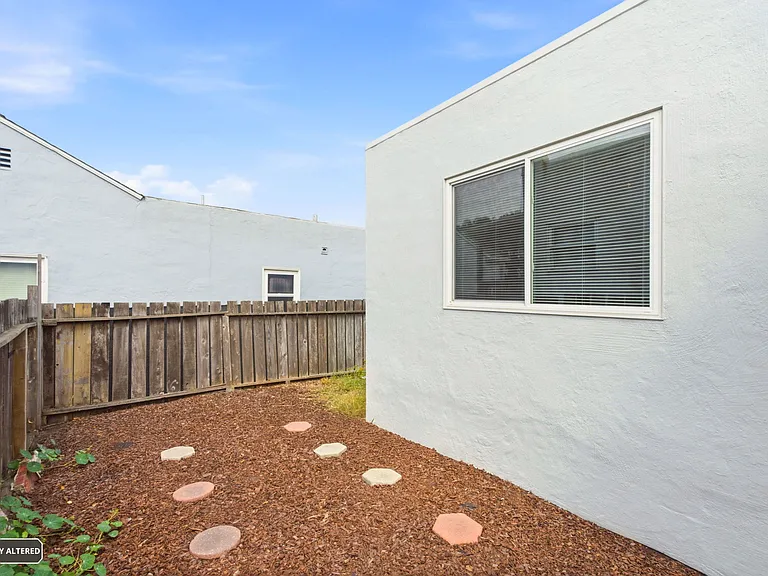 934 Pierce St — Photo 17