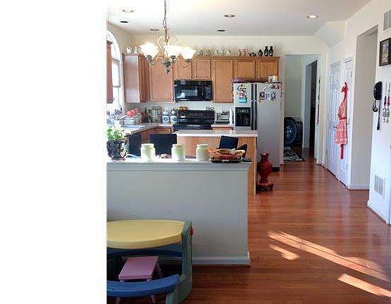 5th image of 205 Highgrove Ln