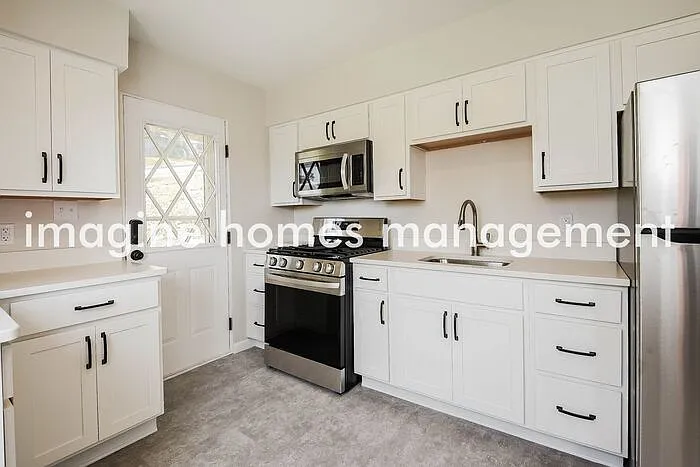 3017 Belleville St — Photo 6