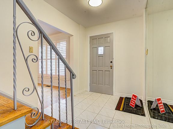 4th image of 8 Shaughnessy Blvd