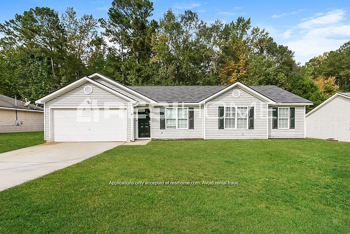 1st image of 8 Chelsea Ln
