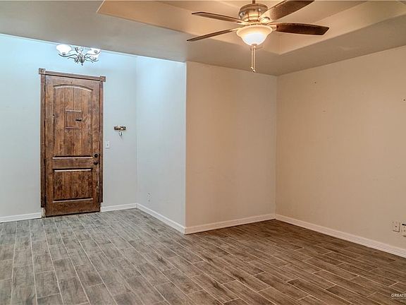 4th image of 1723 Wilcox Dr