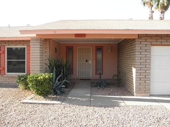 3rd image of 1013 W Hermosa Dr