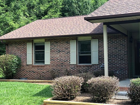 Lawn maintenance and landscaping provided by Owner!