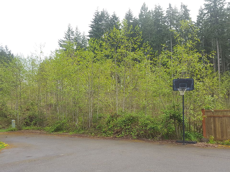 1st image of 457 Airport Rd E