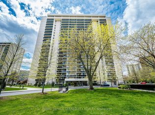 820 Burnhamthorpe Rd #1902, Toronto, ON M9C 4W2