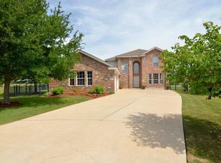 110 Falcon Ct, Bastrop, TX 78602