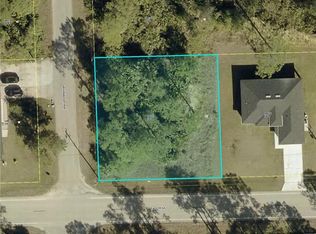 701 E 10th St, Lehigh Acres, FL 33972