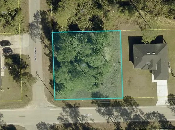 701 E 10th ST, LEHIGH ACRES, FL 33972