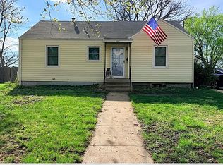 407 S 13th St, Marysville, KS 66508
