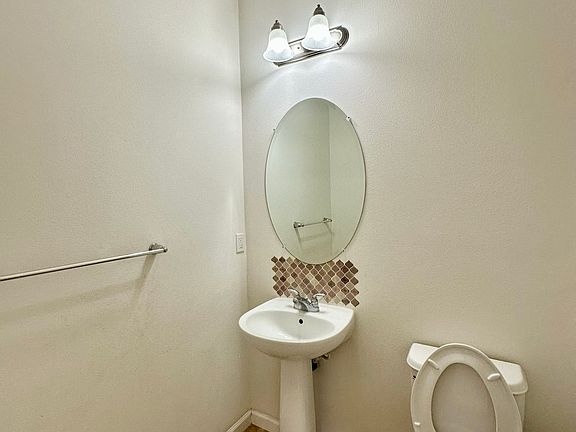 5th image of 3118 Celsia Ln
