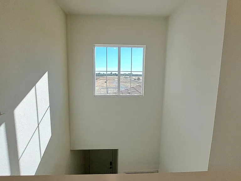 1160 Yale Dr — Photo 29