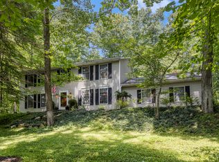 6080 Champagne Ct SE, Grand Rapids, MI 49546