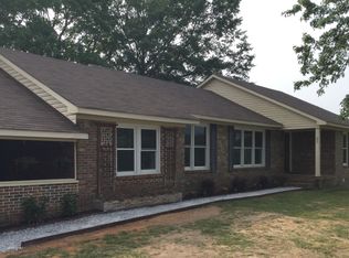 63 Donna Dr, Laceys Spring, AL 35754