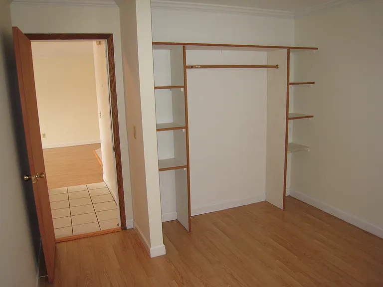 Stevens Square Apartments — Photo 244