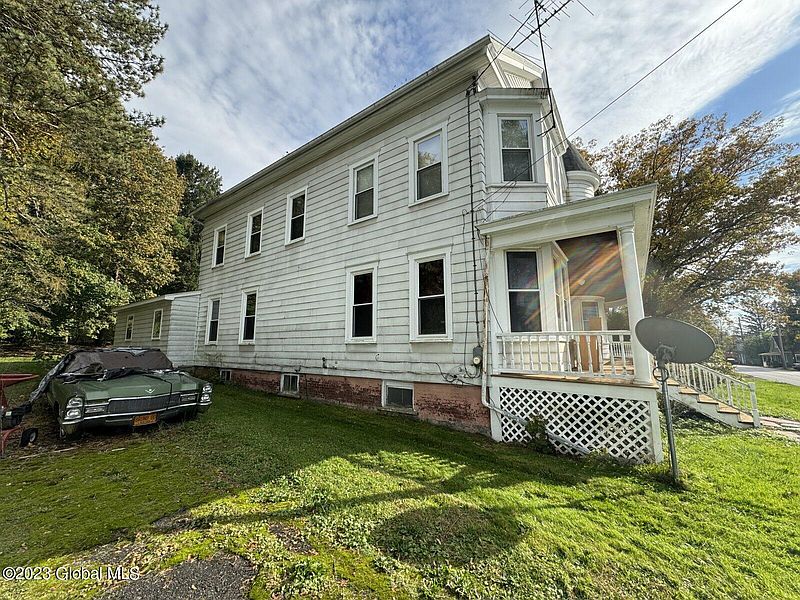 2nd image of 566 River Road