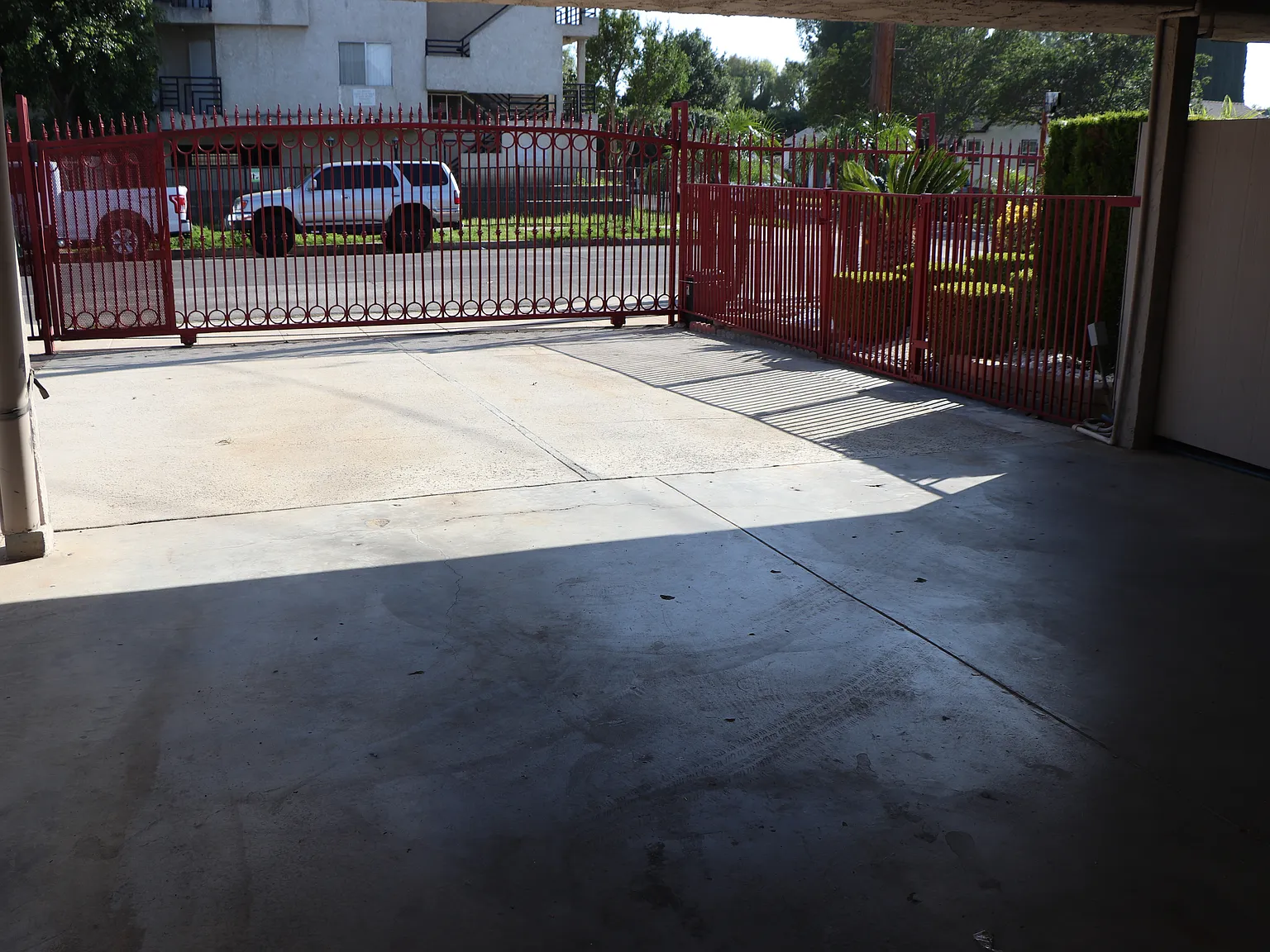 2 bed, 1.5 bath, 1041 sqft, $2,600 — Photo 4