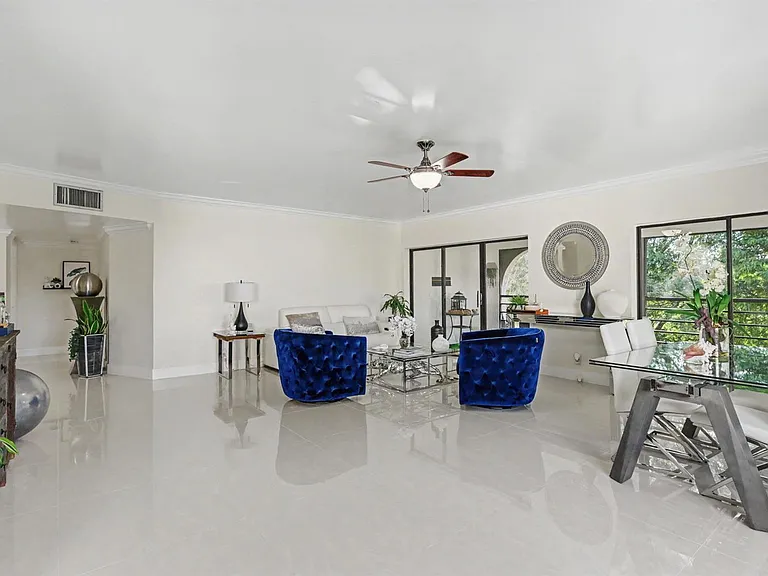 6328 Longboat Ln W #403 — Photo 4