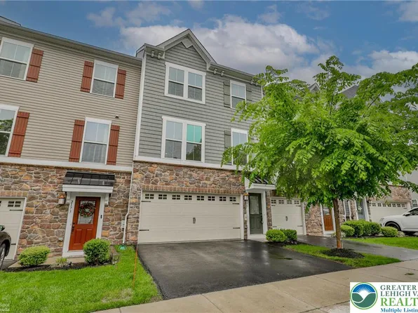 2179 Cook Dr, Easton, PA 18045