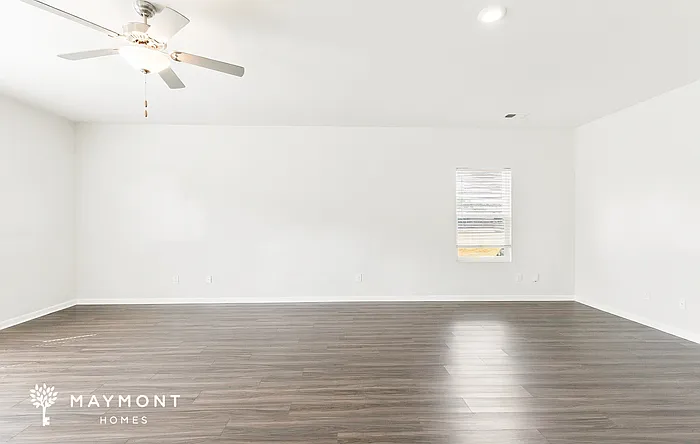 3 bed, 2.0 bath, 1655 sqft, $2,395 — Photo 3