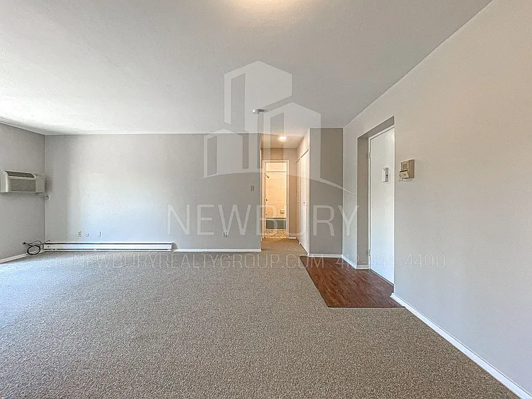 Poplar Apartments — Photo 4
