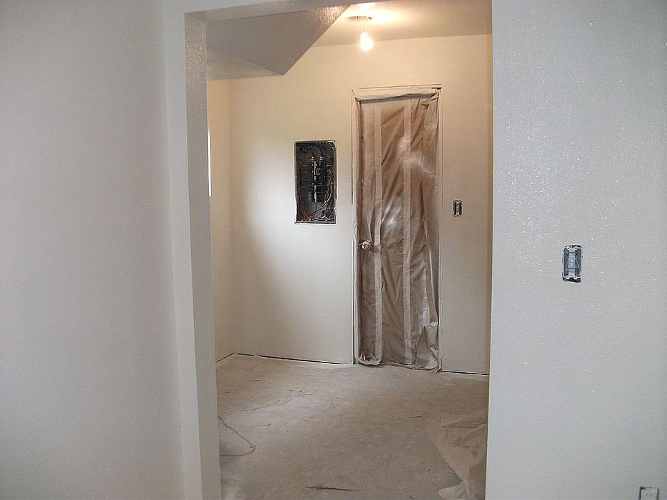 2nd image of 4426 Williams Valley Rd