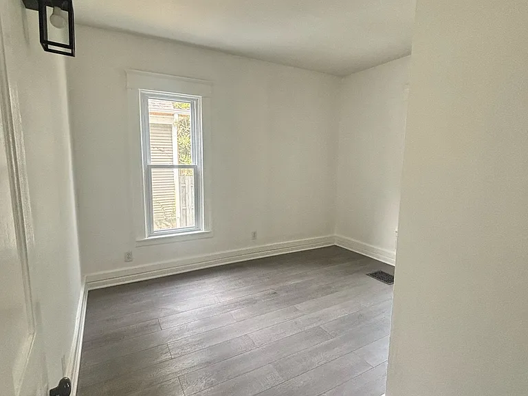 736 N 2nd St — Photo 6