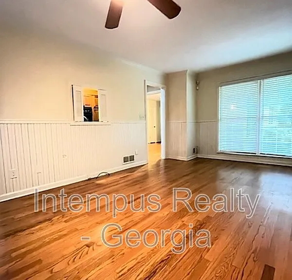 3474 Sunderland Cir NE — Photo 20