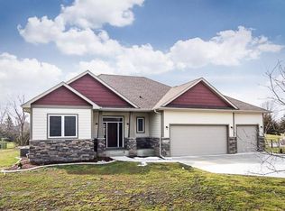 584 County Road 78 E, Shakopee, MN 55379
