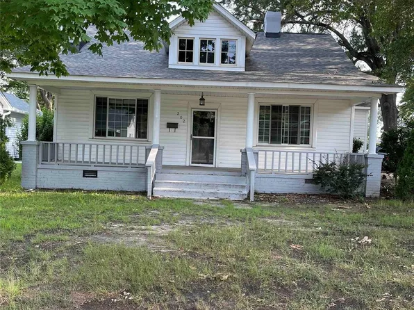 202 Marion St, Clover, SC 29710