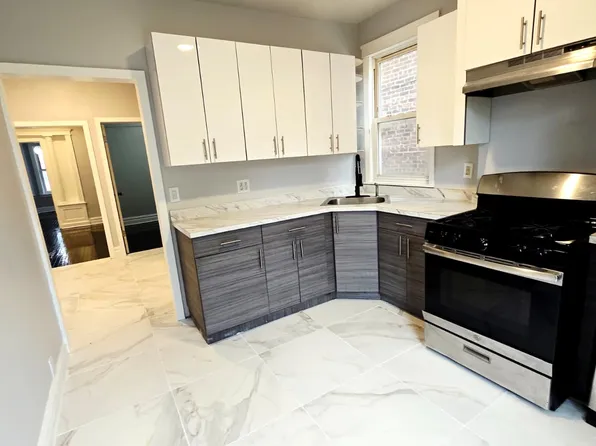 211 Grant Avenue image 1 of 10