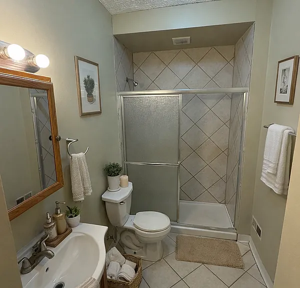 1507 Summit St — Photo 10
