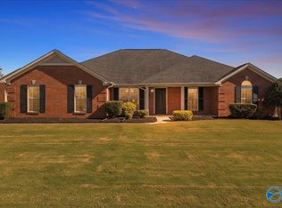 235 Grasslands Rd, Huntsville, AL 35811