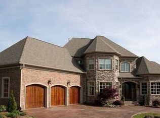 18610 Bluff Point Rd, Cornelius, NC 28031