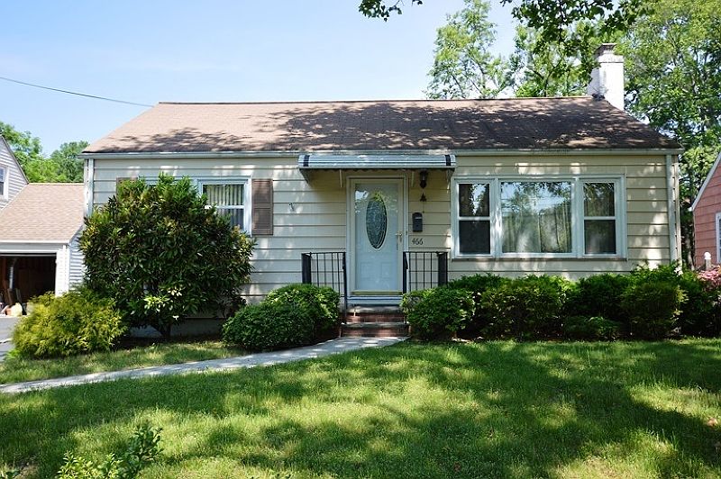 2nd image of 466 Meisel Ave