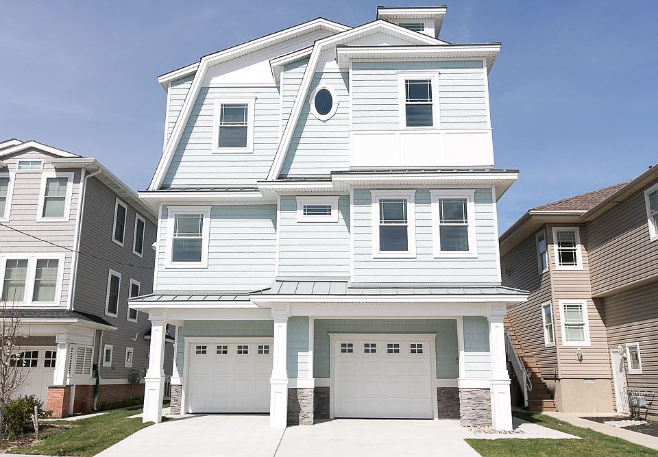 1st image of 14 W Revere Pl #A