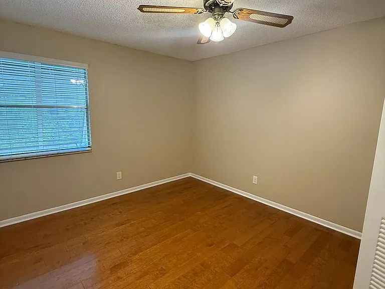 130 Jasmine Woods Ct #9D — Photo 56