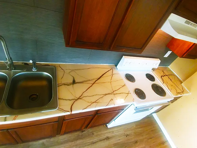 2112 Family Ln #C — Photo 15