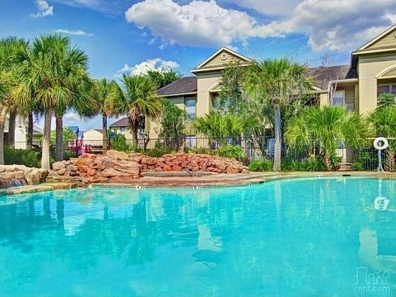 2nd image of 1210 El Camino Village Dr #1101