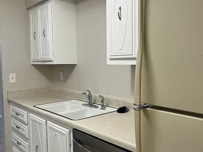 526 Orange Dr #25 — Photo 10