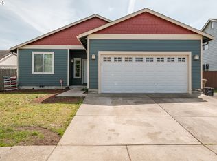 1026 Charlie Ave, Lebanon, OR 97355