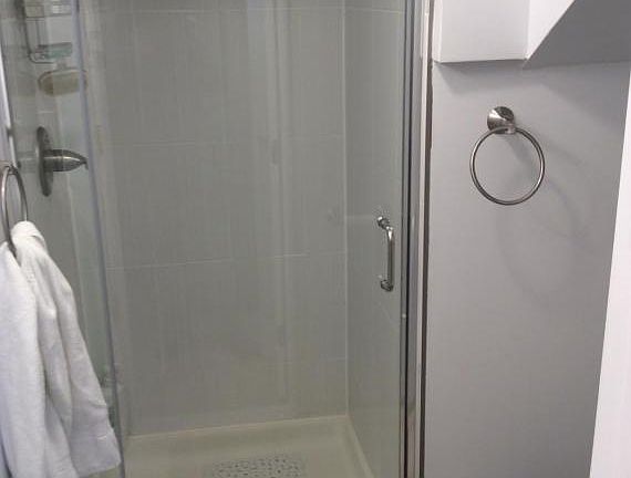 4th image of 41 Thayer Pl