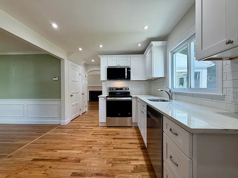 251 May St — Photo 12
