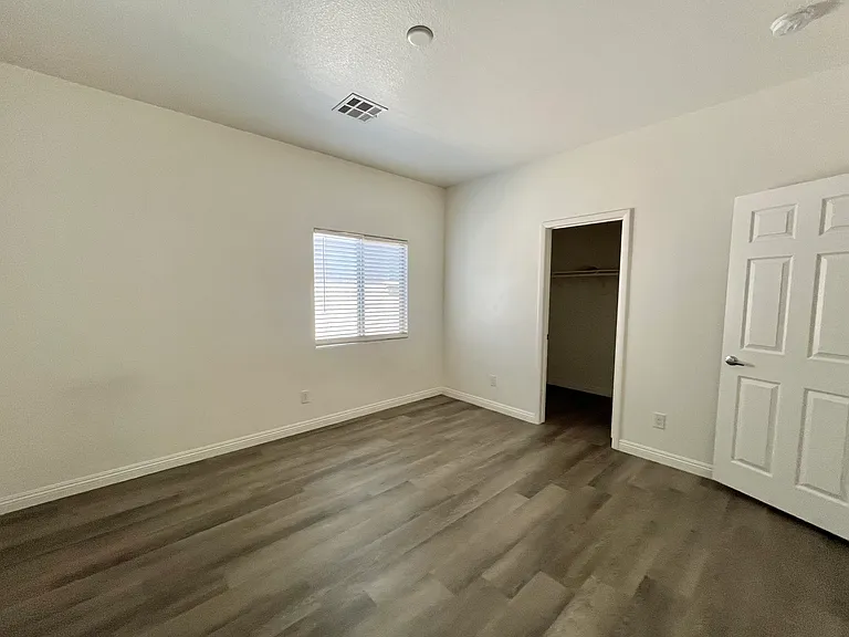 9493 Alma Ridge Ave — Photo 31
