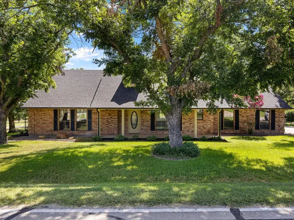 8901 Magnolia Vale Dr, Granbury, TX 76049